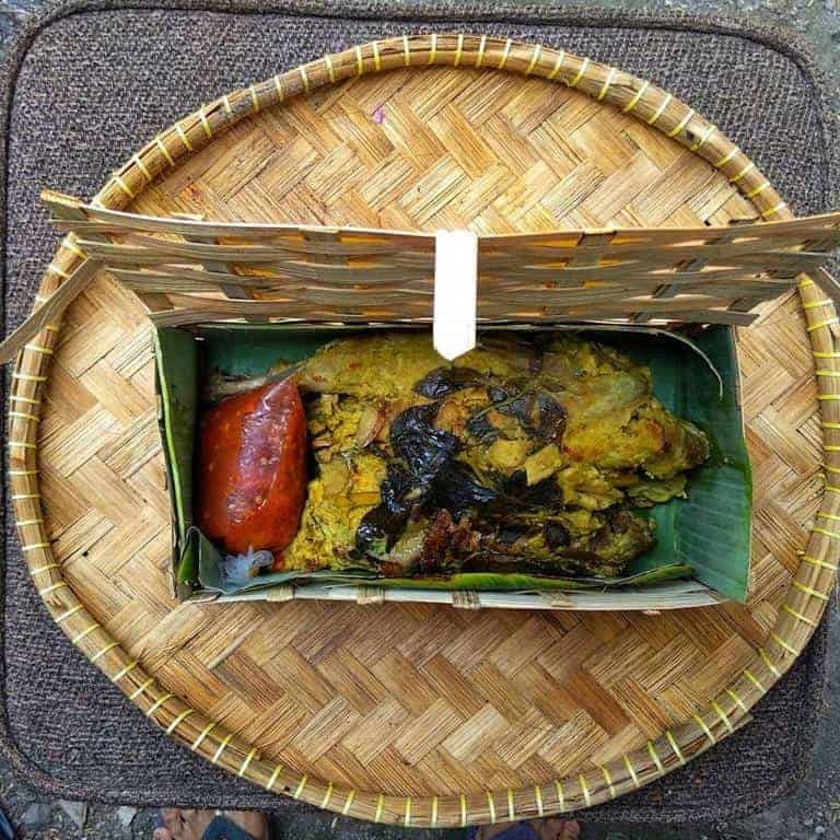 Bubuy Ayam (Copy), 1. Dodol Nanas, 2. Cokelat Nanas, 3. Bubuy Ayam, 4. Nasi Liwet Subang, 5. Oncom Dawuan, 6. Keripik Nanas, 7. Tutut Soding, 8. Gepuk Warisan Nini, 9. Abon Jantung Pisang, 10. Ikan Lapan Crispy