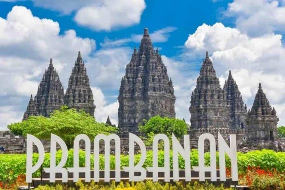 Candi Prambanan (Copy), 1. Candi Borobudur, 2. Candi Prambanan, 3. Candi Kalasan, 4. Candi Sewu, 5. Candi Mendut, 6. Candi Arjuna, 7. Candi Pawon, 8. Prasasti Kalasan, 9. Prasasti Tembaga Kedu, 10. Prasasti Sojomerto