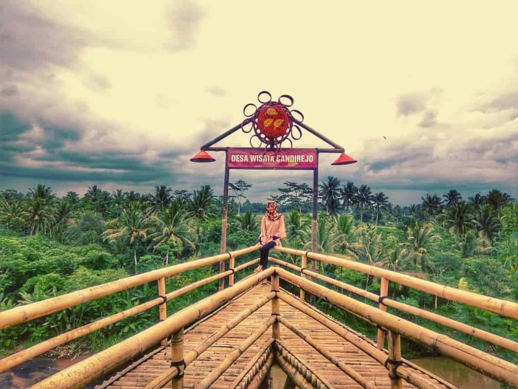 Desa Wisata Candirejo, 1. Candi Mendut, 2. Gereja Ayam (Bukit Rhema), 3. Punthuk Setumbu, 4. Candi Pawon, 5. Ketep Pass, 6. Air Terjun Kedung Kayang, 7. Pinusan Kragilan, 8. Taman Kyai Langgeng, 9. Pemandian Air Hangat Candi Umbul, 10. Desa Wisata Candirejo