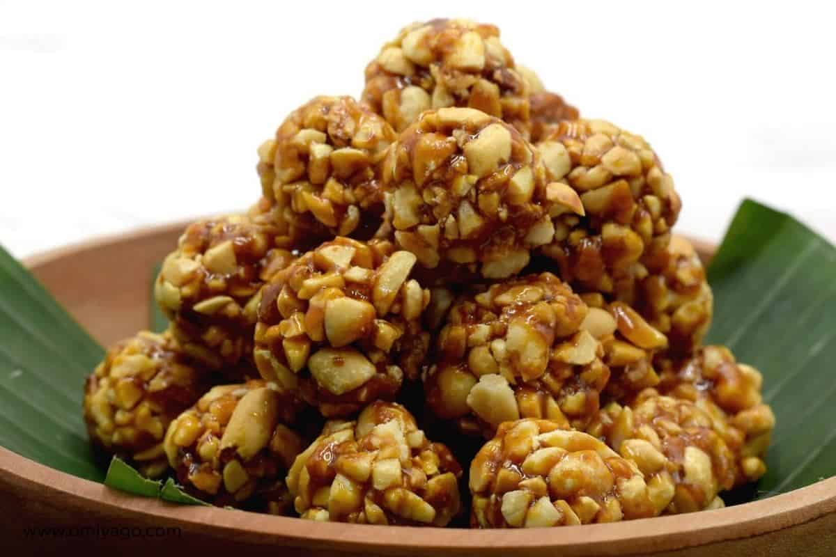 Kue Geti, 2. Madu Mongso, 3. Pudak, 4. Ledre, 5. Wingko Babat, 6. Jenang Mirah, 7. Opak Gambir, 8. Getuk Pisang, 9. Kue Geti, 10. Keripik Apel