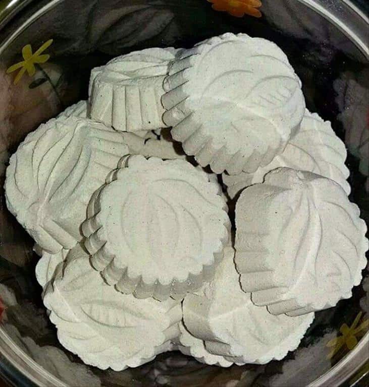 Kue Satu (Copy), 1. Tape Ketan, 2. Jeniper, 3. Kwecang, 4. Leupeut, 5. Papais, 6. Gemblong, 7. Opak Ketan Bakar, 8. Keripik Gadung, 9. Tahu lamping, 10. Kue Satu