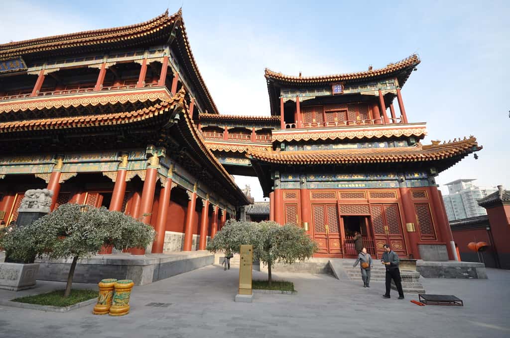Kuil Yonghe, 1. Kota Terlarang, 2. Tembok Besar Tiongkok, 3. Lapangan Tiananmen, 4. Kuil Surga, 5. Istana Musim Panas, 6. Kuil Yonghe, 7. Museum Capital, 8. Taman Beihai, 9. Kebun Binatang Beijing, 10. Museum Nasional Tiongkok