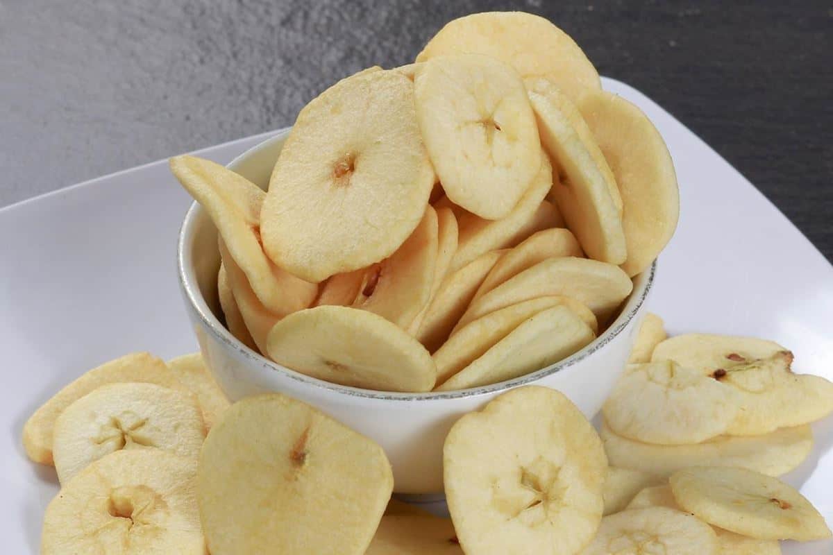 Keripik Apel, 2. Madu Mongso, 3. Pudak, 4. Ledre, 5. Wingko Babat, 6. Jenang Mirah, 7. Opak Gambir, 8. Getuk Pisang, 9. Kue Geti, 10. Keripik Apel