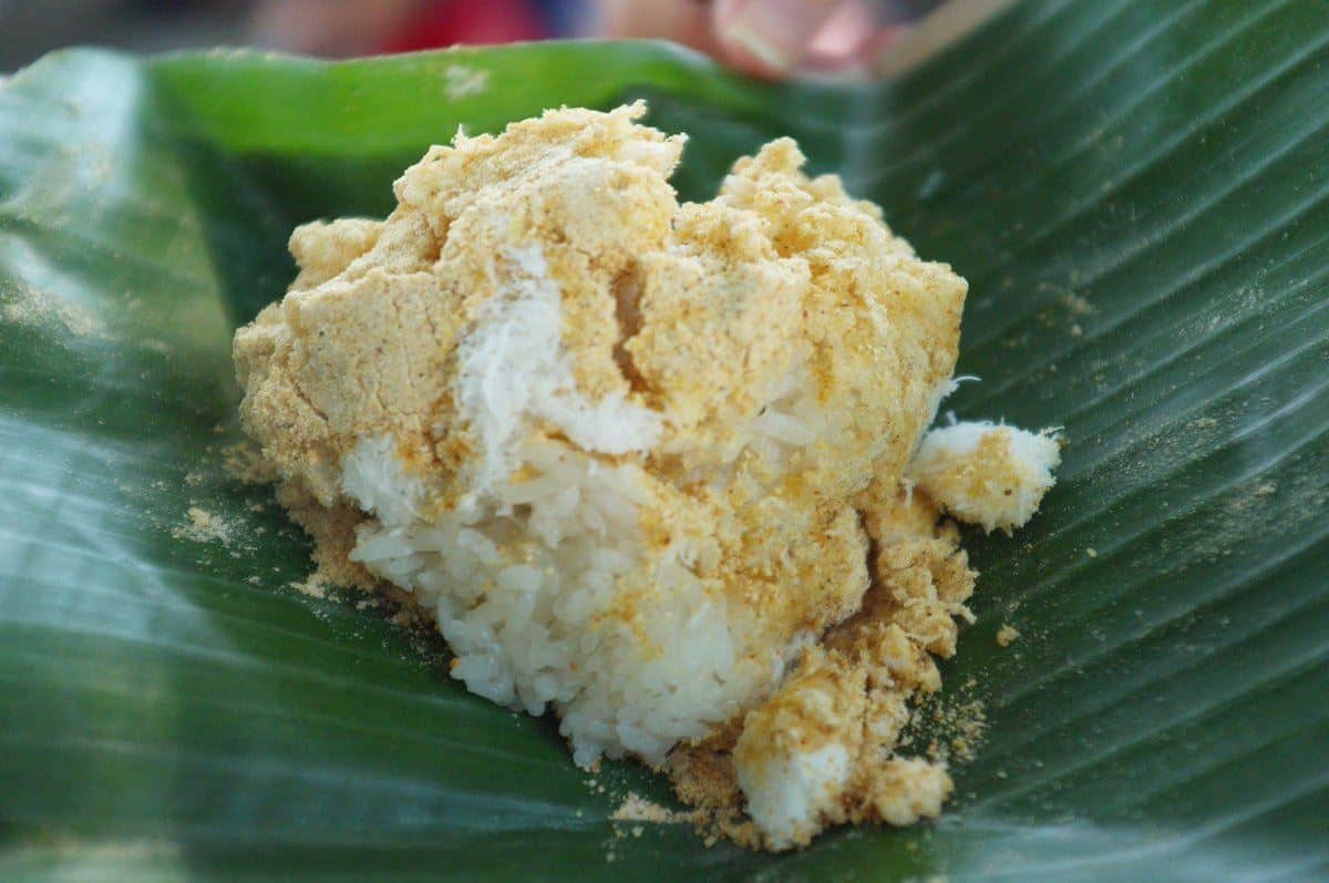 Ketan Bubuk, 1. Bakso Malang, 2. Orem-orem, 3. Cwie Mie, 4. Rawon, 5. Sate Kelinci, 6. Tempe Mendol, 7. Pecel Pincuk, 8. Sego Goreng Mawut, 9. Angsle, 10. Ketan Bubuk