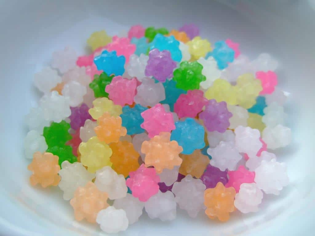 Konpeito (Copy), 1. Yukata, 2. Sensu, 3. Tenugui, 4. Gamaguchi, 5. Furoshiki, 6. Wagasa, 7. Shiseido Benefique, 8. Nama Chocolate, 9. Konpeito, 10. Yokan