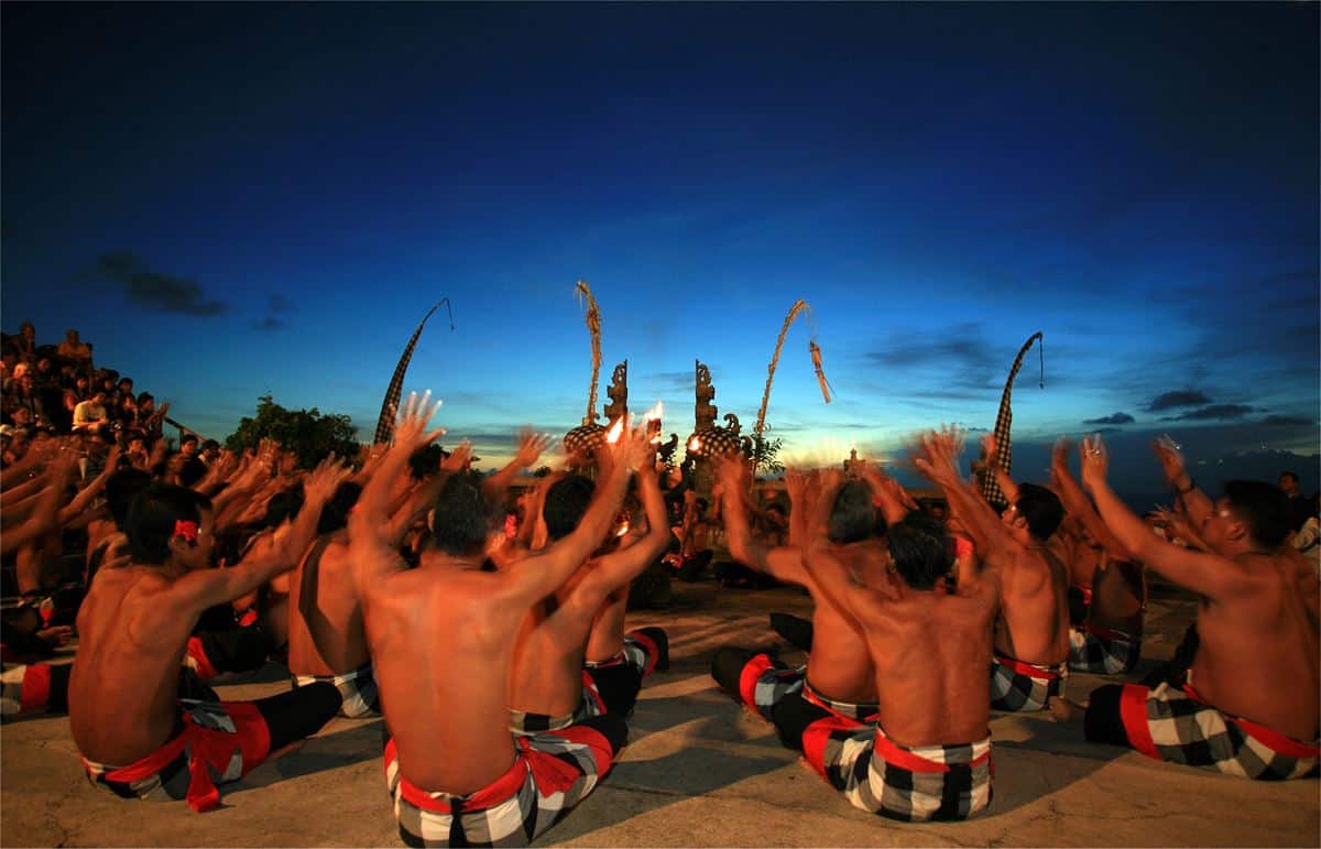 Pura Luhur Uluwatu, 1. Bali Safari & Marine Park, 2. Patung Catur Muka, 3. Pantai Kedonganan, 4. Sindhu Night Market, 5. Garuda Wisnu Kencana (GWK) Cultural Park, 6. La Favela, 7. Pasar Kreneng, 8. Pantai Kuta, 9. Omnia, 10. Pura Luhur Uluwatu