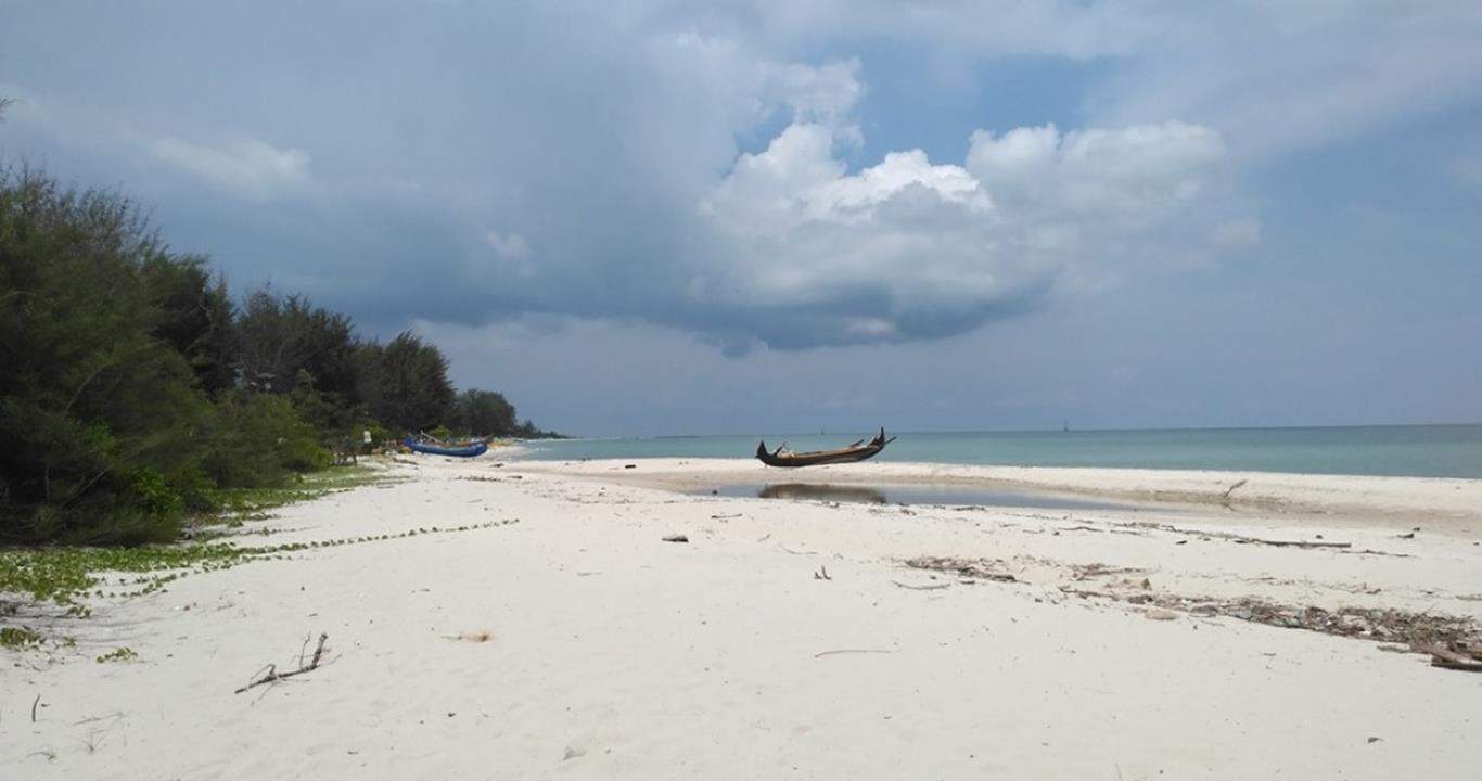 Pantai Serdang (Copy), 1. Pantai Parai Tenggiri, 2. Pantai Romodong, 3. Pantai Penyusuk, 4. Pantai Tikus, 5. Pantai Tanjung Tinggi, 6. Pantai Tanjung Kelayang, 7. Pantai Pasir Padi, 8. Pantai Serdang, 10. Pantai Tongaci