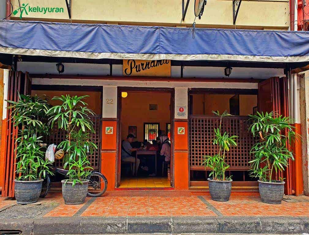 warung kopi purnama, Menu di Warung Kopi Purnama, Harga Makanan dan Minuman, Suasana di Warung Kopi Purnama, Lokasi dan Jam Operasional