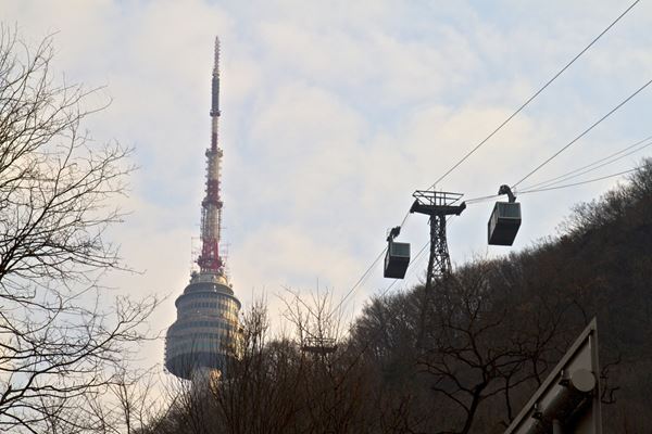 Cable Car, Tentang Namsan Tower, Dijadikan Lokasi Syuting Drama, Cara Menuju Namsan Tower, Ritual Gembok Cinta