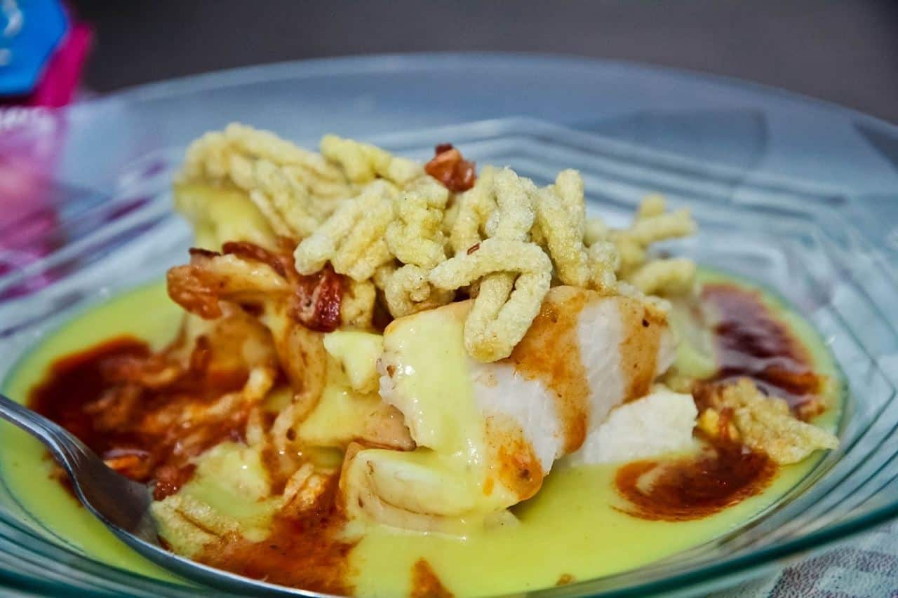 Kupat Glabed, 1. Tahu Hasan (Tahu Aci), 2. Sega Lengko, 3. Rujak Teplak, 4. Kemronyos, 5. Tahu Upil, 6. Kupat Bongkok, 7. Kupat Glabed, 8. Nasi Bogana, 9. Nasi Ponggol, 10. Nasi Langgi, 11. Glotak, 12. Soto Sedap Malam Jenggot