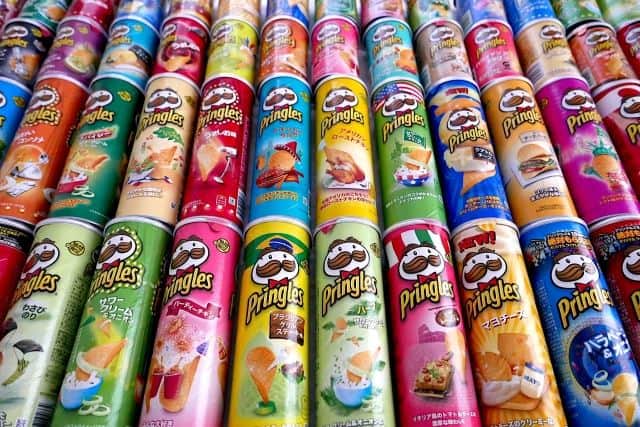 Pringles Aneka Rasa, 1. “Taiyaki” Kue Berbentuk Ikan, 2. “Dango” Cilok ala Negeri Sakura, 3. “Senbei” si Kerupuk Jepang, 4. Tohato Chocobi Chocolate, 5. Tokyo Banana Cake, 6. Pringles Aneka Rasa, 7. “Kiritanpo” Sate Ketan, 8. “Melon Pan” Cemilan Roti yang Manis, 9. Cookies Semangka yang Crunchy, 10. Keripik Kentang ala KFC