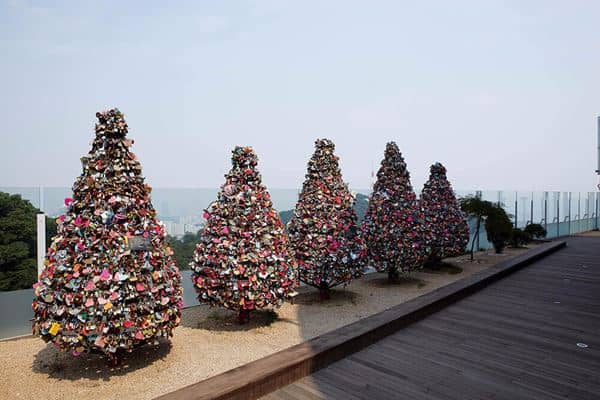 Ritual Gembok Cinta, Tentang Namsan Tower, Dijadikan Lokasi Syuting Drama, Cara Menuju Namsan Tower, Ritual Gembok Cinta