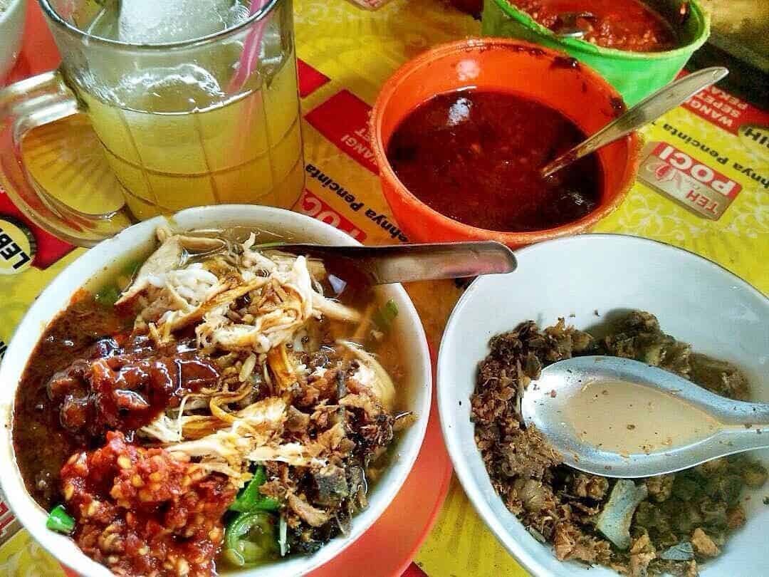 Soto Sedap Malam Jenggot, 1. Tahu Hasan (Tahu Aci), 2. Sega Lengko, 3. Rujak Teplak, 4. Kemronyos, 5. Tahu Upil, 6. Kupat Bongkok, 7. Kupat Glabed, 8. Nasi Bogana, 9. Nasi Ponggol, 10. Nasi Langgi, 11. Glotak, 12. Soto Sedap Malam Jenggot