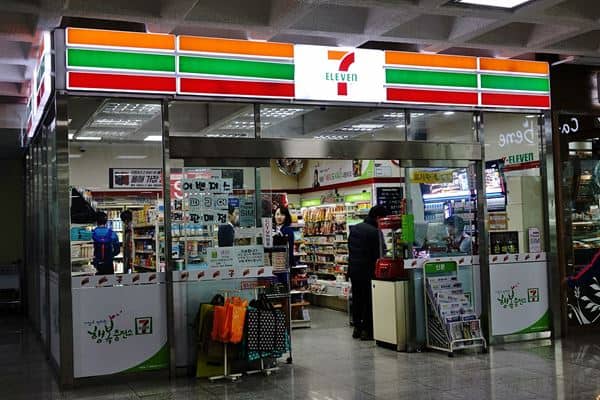 Tempat Pembelian Kartu T-Money dan CashBee, Kartu T-Money Dan Cashbee, Jenis kartu T-Money, Tempat Pembelian Kartu T-Money dan CashBee, Tempat Isi Ulang Kartu T-Money dan CashBee, Pengembalian Sisa Uang, Cara penggunaan Kartu, Kartu Transportasi untuk Turis