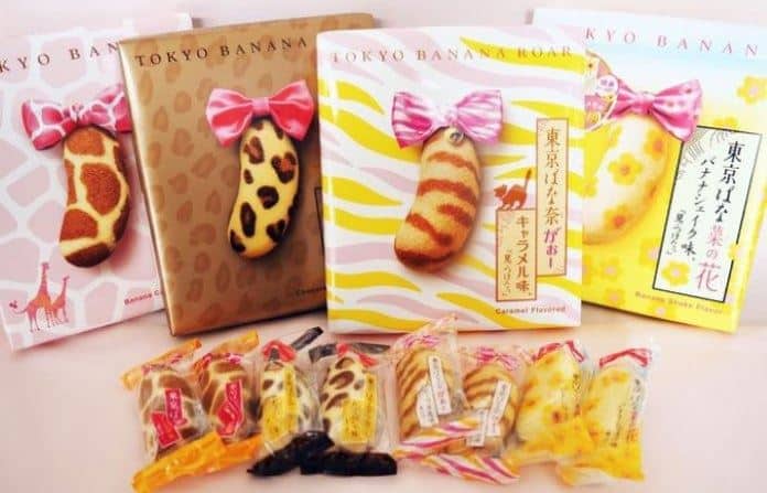 Tokyo Banana Cake, 1. “Taiyaki” Kue Berbentuk Ikan, 2. “Dango” Cilok ala Negeri Sakura, 3. “Senbei” si Kerupuk Jepang, 4. Tohato Chocobi Chocolate, 5. Tokyo Banana Cake, 6. Pringles Aneka Rasa, 7. “Kiritanpo” Sate Ketan, 8. “Melon Pan” Cemilan Roti yang Manis, 9. Cookies Semangka yang Crunchy, 10. Keripik Kentang ala KFC