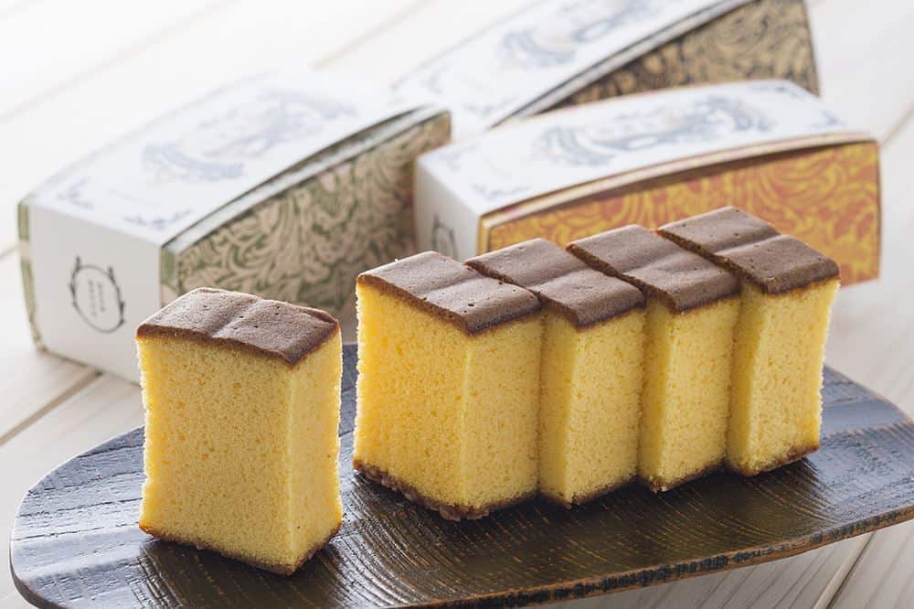 Muso Castella Cake, 1. Berbagai Varian Teh Hijau Jepang, 2. Kit Kat Uji Matcha, 3. Muso Castella Cake, 4. Tokyo Banana, 5. Tokyo Arare, 6. Samurai Ramen