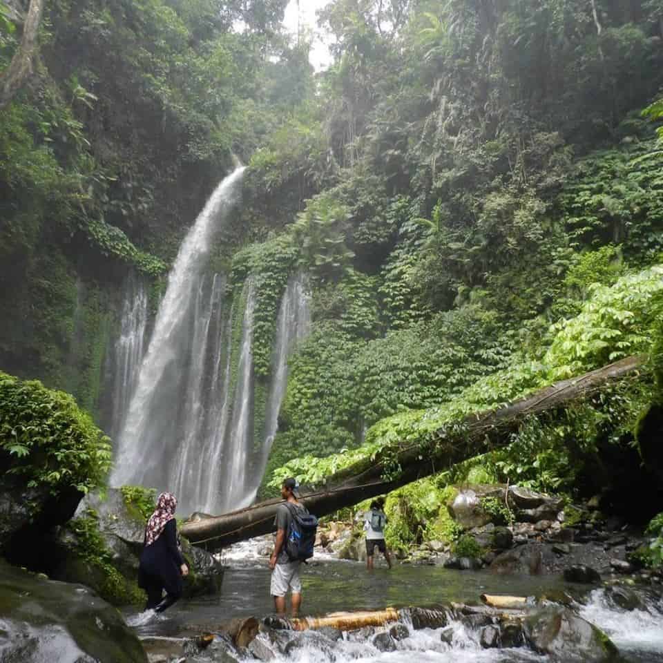 Air Terjun Batara Lejang, 1. Air Terjun Benang Kelambu, 2. Air Terjun Tiu Teja, 3. Air Terjun Tibu Ijo, 4. Air Terjun Tiu Kelep dan Sendang Gile, 5. Air Terjun Tiu Pupas, 6. Air Terjun Batara Lejang, 7. Air Terjun Mangku Sakti, 8. Air Terjun Joben, 9. Air Terjun Jeruk Manis/Air Terjun Jukut, 10. Air Terjun Benang Stokel