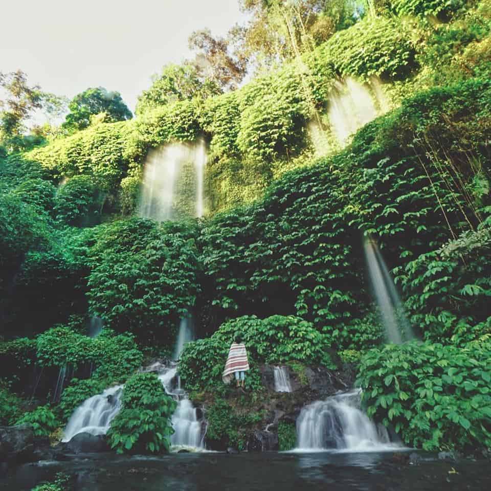 Air Terjun Benang Kelambu, 1. Air Terjun Benang Kelambu, 2. Air Terjun Tiu Teja, 3. Air Terjun Tibu Ijo, 4. Air Terjun Tiu Kelep dan Sendang Gile, 5. Air Terjun Tiu Pupas, 6. Air Terjun Batara Lejang, 7. Air Terjun Mangku Sakti, 8. Air Terjun Joben, 9. Air Terjun Jeruk Manis/Air Terjun Jukut, 10. Air Terjun Benang Stokel