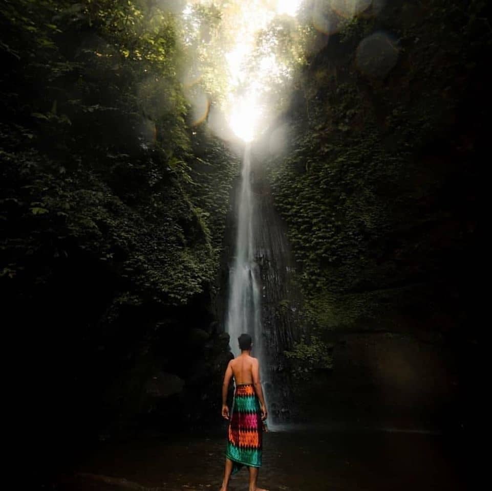 Air Terjun Jeruk Manis, 1. Air Terjun Benang Kelambu, 2. Air Terjun Tiu Teja, 3. Air Terjun Tibu Ijo, 4. Air Terjun Tiu Kelep dan Sendang Gile, 5. Air Terjun Tiu Pupas, 6. Air Terjun Batara Lejang, 7. Air Terjun Mangku Sakti, 8. Air Terjun Joben, 9. Air Terjun Jeruk Manis/Air Terjun Jukut, 10. Air Terjun Benang Stokel