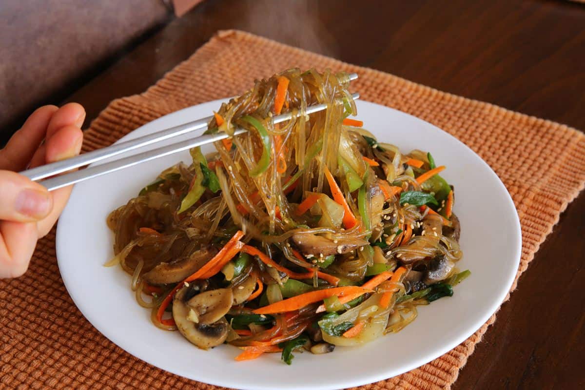 Japchae, 1. Ramyun, 2. Jajangmyeon, 3. Budae Jjigae, 4. Japchae, 5. Naengmyeon, 6. Kalguksu, 7. Makguksu, 8. Bibim Guksu, 9. Jjampong, 10. Milmyeon