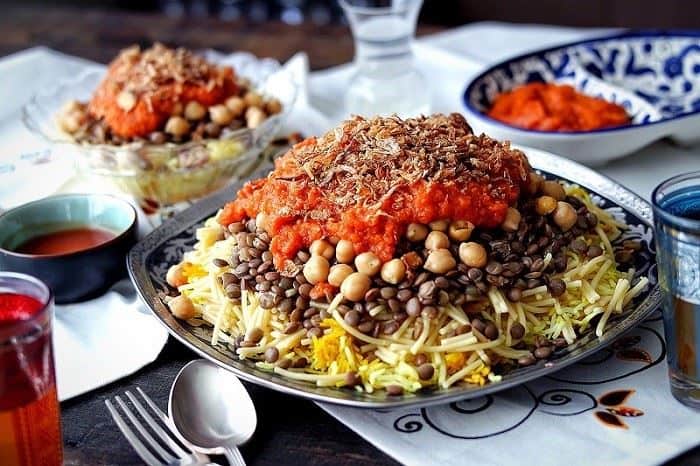 Kushari, 1. Roti Maryam, 2. Nasi Kebuli, 3. Shawarma, 4. Lafa & Hummus, 5. Nasi Mandi, 6. Nasi Biryani, 7. Kushari, 8. Mutabaq, 9. Manakeesh, 10. Nasi Kabsah