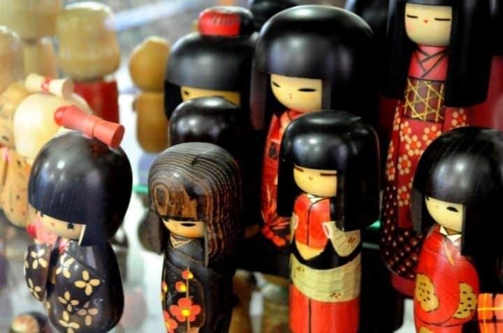 Kokeshi, 1. Daruma, 2. Ningyo, 3. Hakata Ningyo, 4. Gosho Ningyo, 5. Hina Ningyo, 6. Teru Teru Bozu, 7. Karakuri, 8. Kokeshi, 9. Musha, 10. Ichimatsu