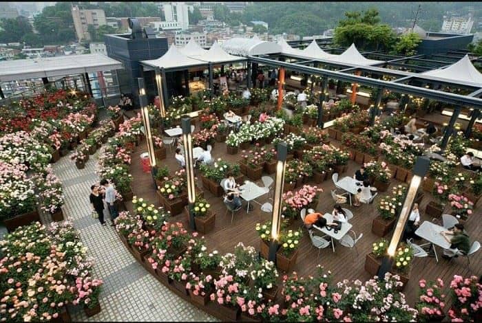 Sky Rose Garden, 1. Pulau Jeju (Jeju Island), 2. Sky Rose Garden, 3. Pulau Nami, 4. Namsan Tower, 5. Coex Mall, 6. Stadion Olahraga Jamsil, 7. Cheonggyecheon Stream, 8. Lotte World, 9. Banpo Bridge Park, 10. Seoullo 7017