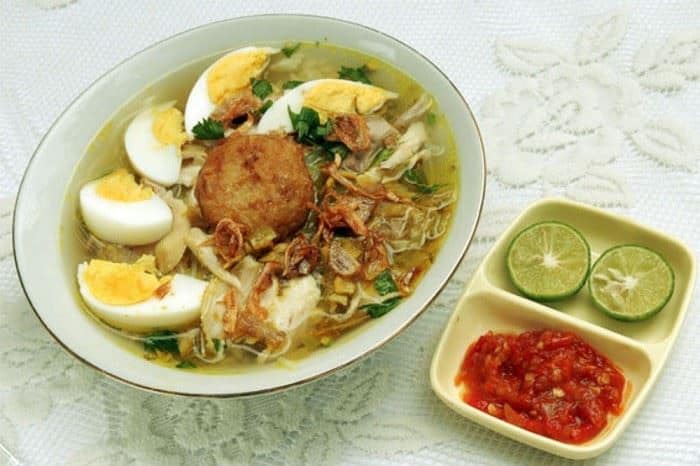 Soto Banjar, 1. Manday, 2. Bingka, 3. Dodol Kandangan, 4. Ketupat Kandangan, 5. Amparan Tatak Pisang, 6. Gangan Asam Banjar, 7. Sayur Kambang Tigarun, 8. Mi Bancir, 9. Patin Baubar, 10. Soto Banjar