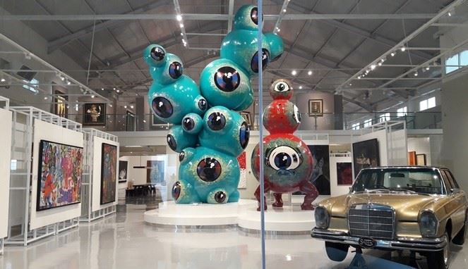 Tumurun Private Museum, 1. Museum Keraton Surakarta, 2. Museum Radya Pustaka Surakarta, 3. Museum Pers Nasional, 4. Museum Pesanggrahan Langenharjo, 5. Museum Keris Nasional, 6. Museum Batik Danar Hadi, 7. Museum Fosil Sangiran, 8. Museum Bank Indonesia Surakarta, 9. Museum Samanhoedi, 10. Tumurun Private Museum