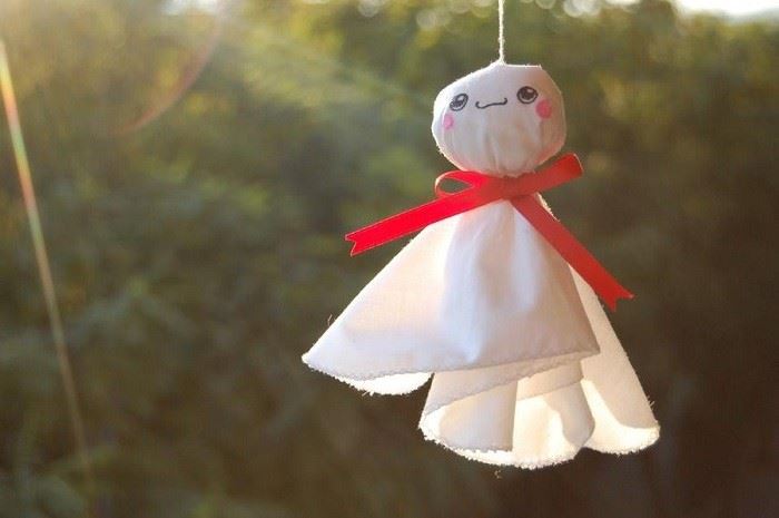 Teru Teru Bozu, 1. Daruma, 2. Ningyo, 3. Hakata Ningyo, 4. Gosho Ningyo, 5. Hina Ningyo, 6. Teru Teru Bozu, 7. Karakuri, 8. Kokeshi, 9. Musha, 10. Ichimatsu