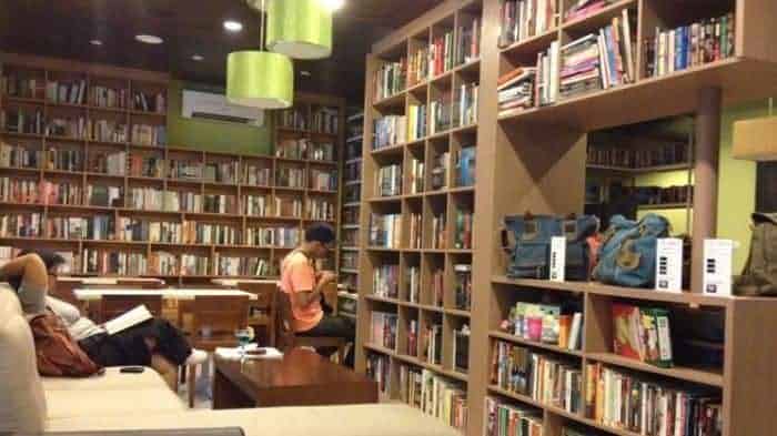 The Reading Room, 1. CoHive Uptown, 2. Perpustakaan Nasional Republik Indonesia (Perpurnas), 3. Wie Tiam Kopi Halim, 4. Dua Nyonya Restaurant, 5. EV Hive The Maja, 6. Perpustakaan The Japan Foundation, 7. Crematology, 8. Pigeonhole, 9. Comic Café, 10. The Reading Room