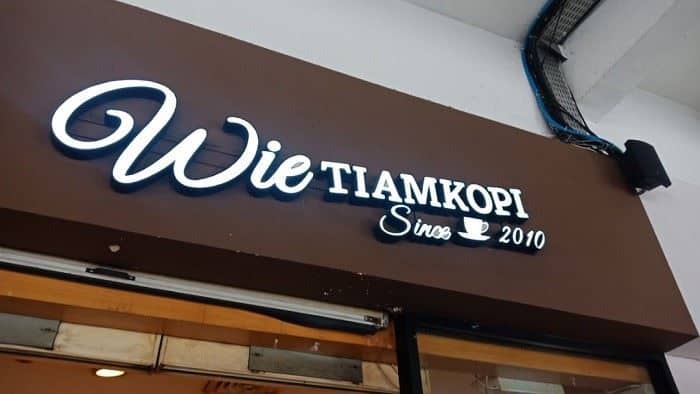 Wie Tiam Kopi Halim, 1. CoHive Uptown, 2. Perpustakaan Nasional Republik Indonesia (Perpurnas), 3. Wie Tiam Kopi Halim, 4. Dua Nyonya Restaurant, 5. EV Hive The Maja, 6. Perpustakaan The Japan Foundation, 7. Crematology, 8. Pigeonhole, 9. Comic Café, 10. The Reading Room