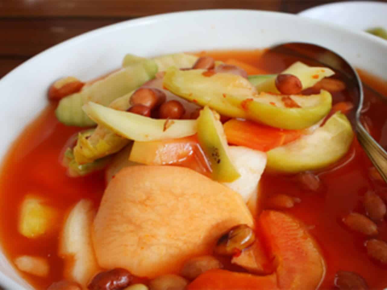 asinan bogor, 1. Soto Mie, 2. Tauge Goreng, 3. Laksa Bogor, 4. Soto Kuning, 5. Cungkring, 6. Asinan Bogor, 7. Doclang, 8. Bapatong, 9. Pepes Sagu, 10. Ikan Balita