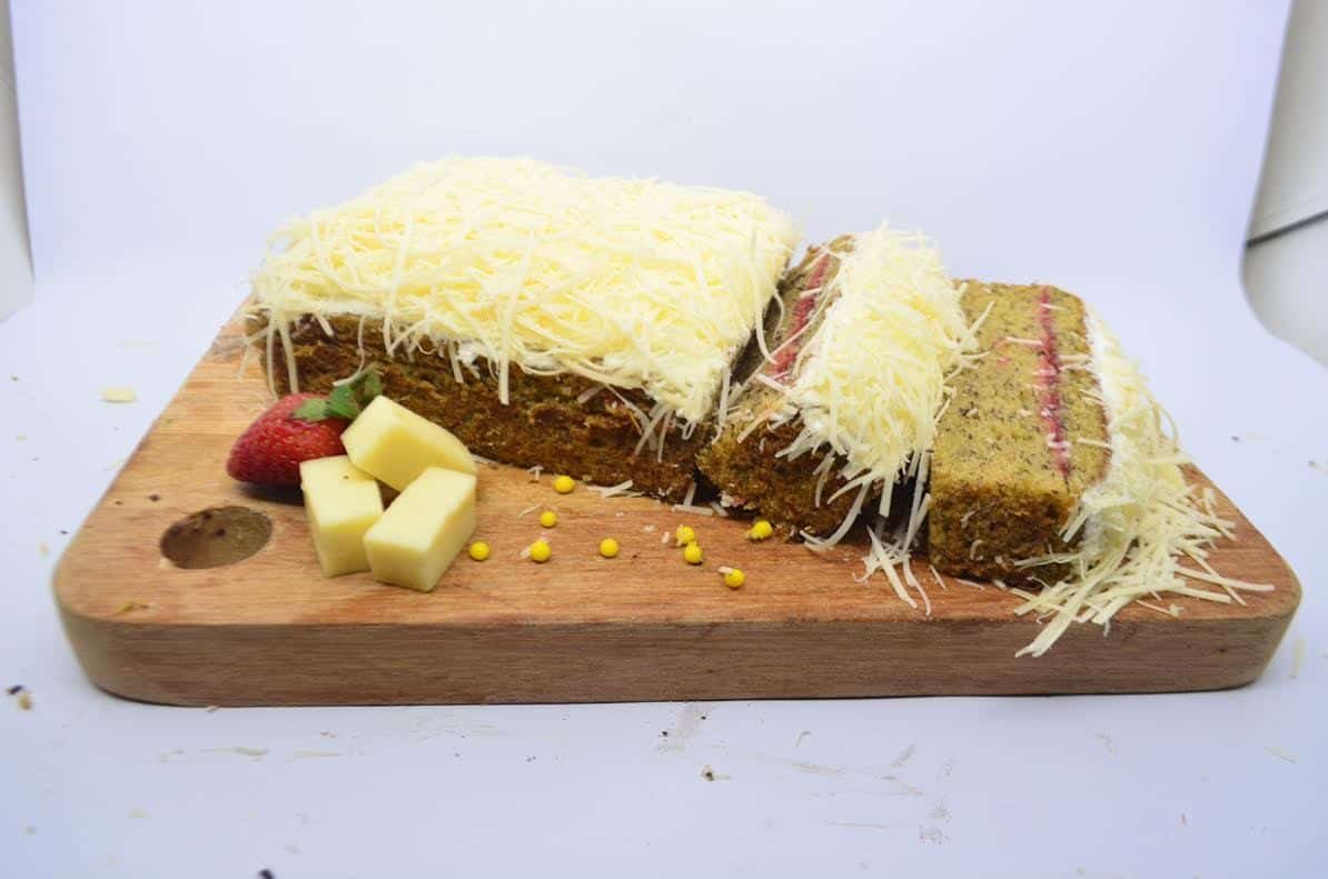 bolu pisang, 1. Sate Aci, 2. Bubur Ayam Sukabumi, 3. Nasi Uduk Ungu, 4. Roti Priangan, 5. Bolu Pisang Sukabumi, 7. Nasi Uduk Hijau, 9. Deblo, 10. Sagon Bakar