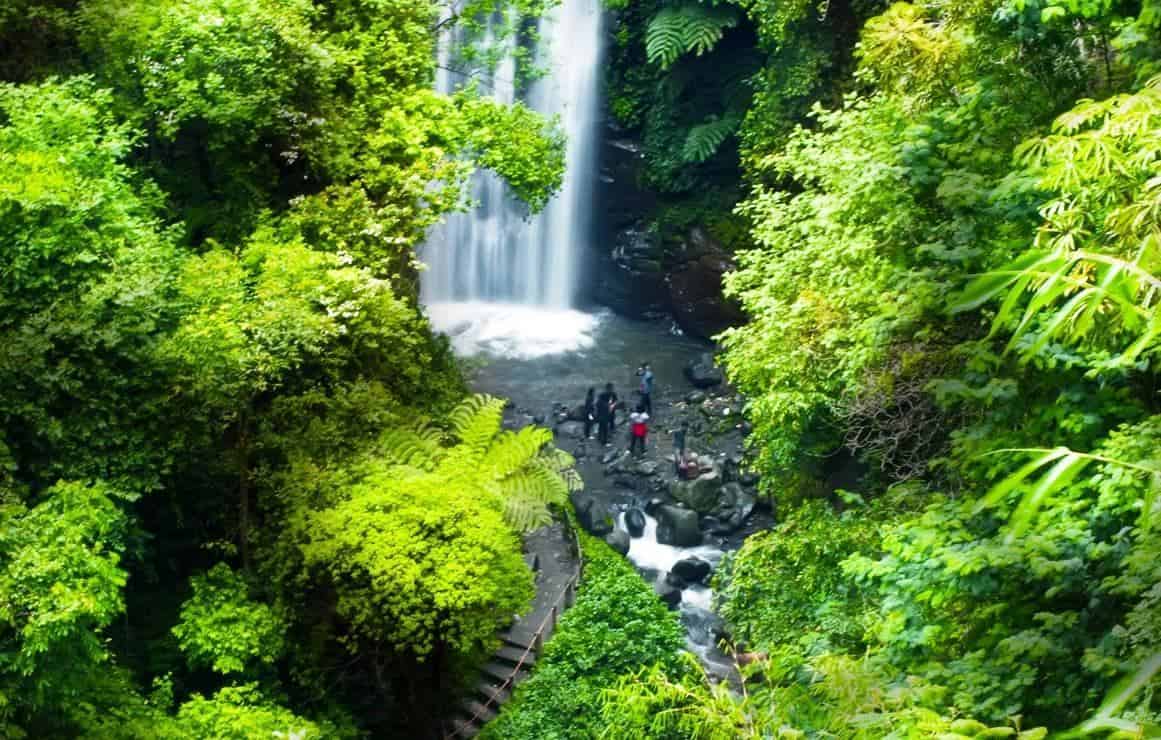 curug muara jaya, 1. Telaga Herang, 2. Lembah Panyaweuyan, 3. Kebun Teh Cipasung, 4. Cadas Gantung, 5. Curug Muara Jaya, 6. Petilasan Prabu Siliwangi, 7. Curug Cipeuteuy, 8. Wisata Paralayang Gunung Panten, 9. Situ Cikuda, 10. Jembar Waterpark