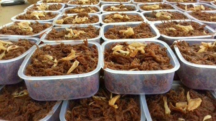 gepuk karwati, 1. Tauco, 2. Bubur Ayam Cianjur, 3. Ikan Pesmol, 4. Roti Tan Keng Cu, 5. Manisan Cianjur, 6. Cookies Tauco, 7. Roti Popon, 8. Lontong Garasi, 9. Stik Kentang, 10. Gepuk Ayam Karwati Cianjur