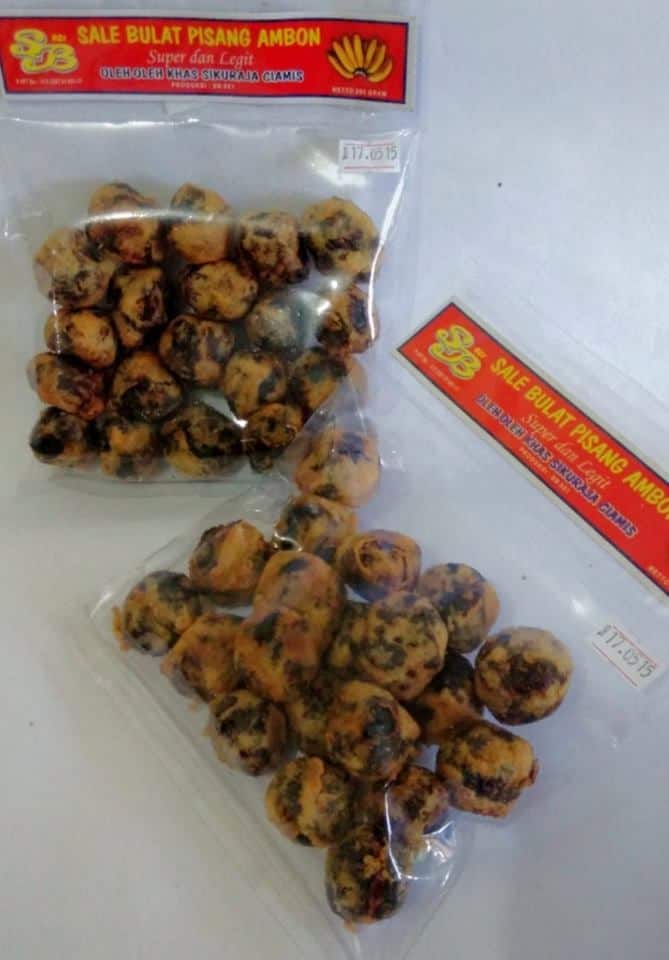 sale bulat, 1. Galendo, 2. Papais, 3. Cocorot, 4. Saroja Ciamis, 5. Dendeng, 6. Sale Bulat, 7. Abon Kelapa, 8. Pindang Gunung, 9. Gula Aren