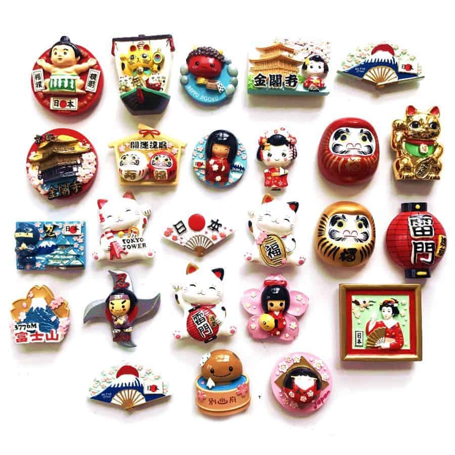 Magnet, 1. Omamori, 2. Furin, 3. Gantungan Kunci, 4. Sensu, 5. Magnet, 6. Furikake, 7. Kartu Pos, 8. Sumpit, 9. Tenugui, 10. Origami, 11. Pasta Miso, 12. Makanan Ringan