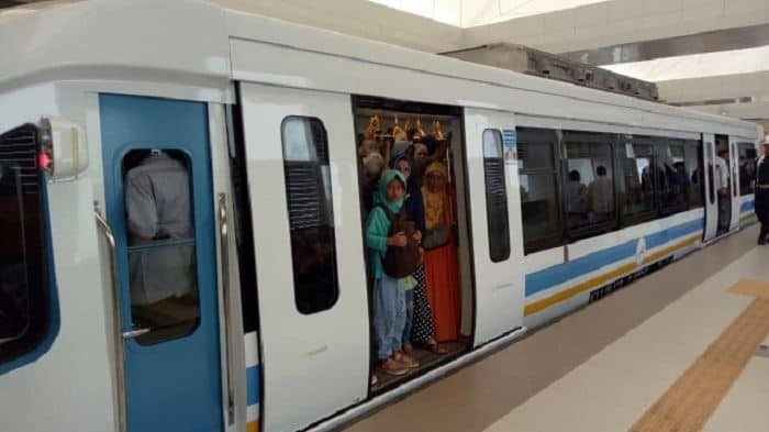Pastikan Barang Tak Tertinggal dan Tap Out Tiketmu, 1. Pesan Tiket LRT, 2. Ketahui Sejumlah Stasiun LRT Palembang serta Zona Rutenya, 3. Tap in Tiket LRT-mu, 4. Tunggu LRT di Bangku Khusus Penumpang, 5. Tunggu Hingga Penumpang LRT Sebelumnya Keluar, 6. Masuk dengan Tertib dan Jangan Makan-Minum di Dalam, 7. Beri Kursi Prioitas untuk yang Membutuhkan, 8. Pastikan Barang Tak Tertinggal dan Tap Out Tiketmu