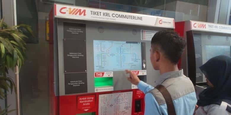 Siapkan Tiket KRL, 1. Ketahui Rute KRL yang Ada Serta Rute yang Ingin Dituju, 2. Siapkan Tiket KRL, 3. Tap Tiket yang Dibeli, Serta Perhatikan Informasi di Peron, 4. Berdiri di Depan Gerbong yang Tepat, 5. Berikan Kursi Prioritas untuk Mereka yang Berhak, 6. Dengarkan Pengumuman di Dalam KRL Secara Saksama, 7. Tap Kembali Tiketmu