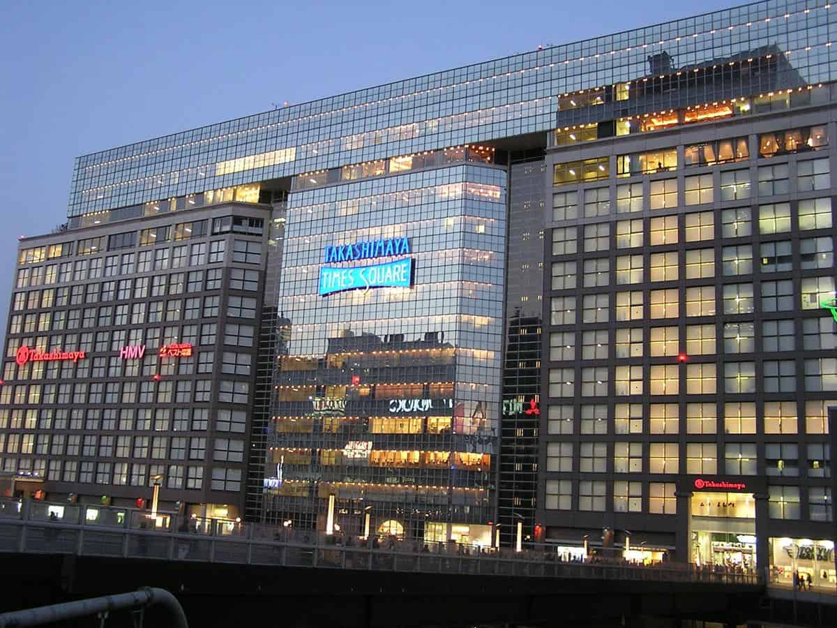 Takashimaya Times Square, 1. BrandFirst, 2. Mitsui Outlet Park, 3. Gotemba Premium Outlets, 4. Takashimaya Times Square, 5. Roko Shira, 6. Komehyo, 7. Venus Fort, 8. Sano Premium Outlets, 9. Daikokuya, 10. Ami Premium Outlets