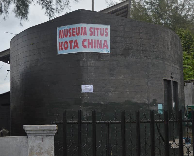 Museum Situs Kota China, 1. Museum Negeri Sumatera Utara, 2. Rahmat International Wildlife Museum, 3. Museum Situs Kota China, 4. Museum Perjuangan TNI, 5. Tjong A Fie Mansion, 6. Museum Uang Sumatera, 7. Museum Perkebunan Indonesia