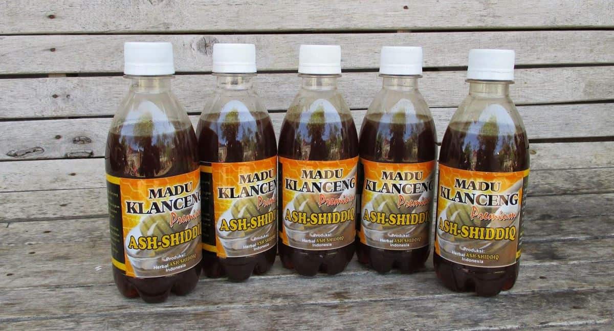 Madu Klanceng, 1. Apel Batu, 2. Madu Klanceng, 3. Sari Apel, 4. Kue Plintiran, 6. Pie Apel, 7. Malang Strudel, 8. Keripik Buah