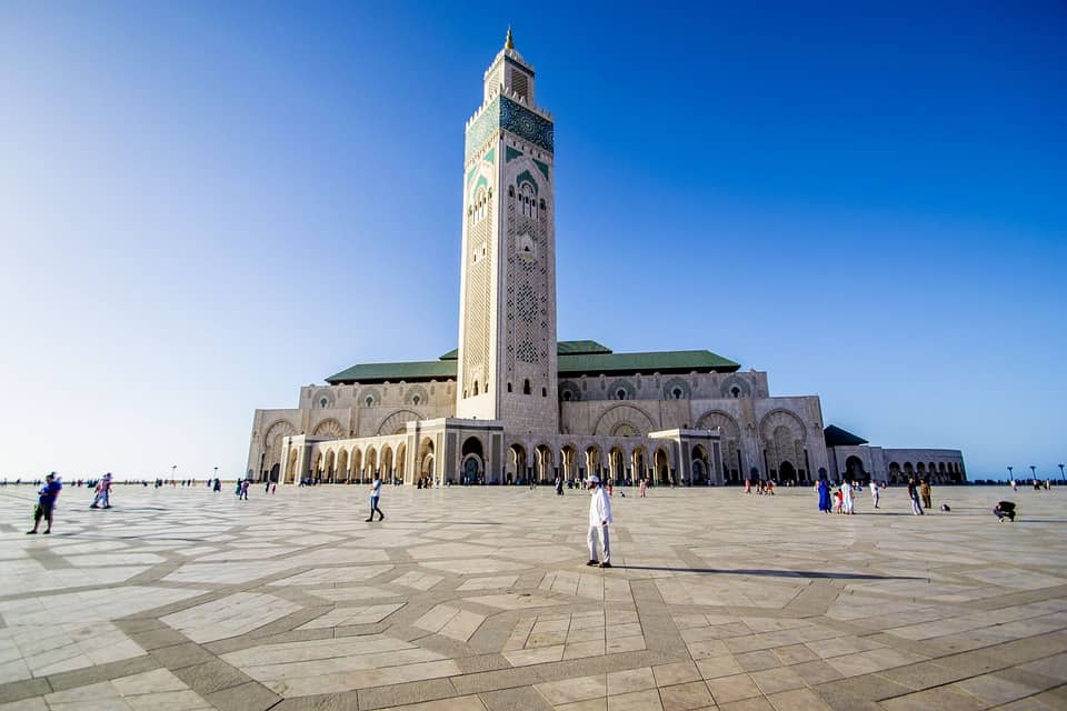 Masjid Hassan II, 1. Masjidil Haram, 2. Masjid Nabawi, 3. Masjid Istiqlal, 4. Masjid Agung Aljazair, 5. Masjid Hassan II, 6. Masjid Gordost Musulman Muhammad SAW, 7. Masjid Taj ul Masajid, 8. Masjid Lakemba