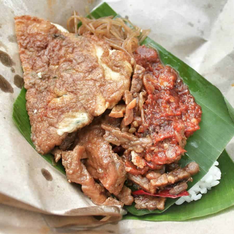 Nasi Jotos, 1. Pecel, 2. Soto Kutilang, 3. Nasi Jotos, 4. Pentol Corah, 5. Bluder Cokro, 6. Lontong Tahu Telur, 7. Kue Manco, 8. Wedang Cemue, 10. Madumongso
