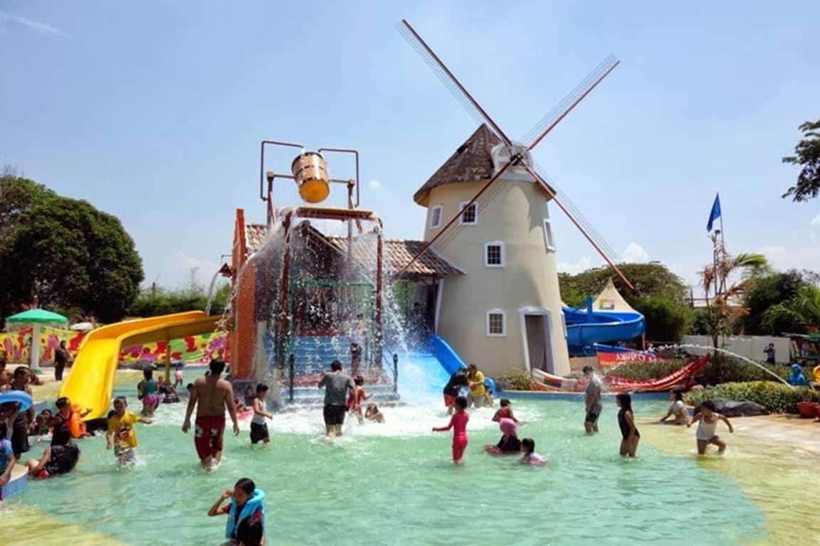 Amsterdam Water Park (Copy), 1. Arumdalu Farm, 2. Branchsto Equestrian Park, 3. Masjid Seribu Pintu, 4. Amsterdam Water Park, 5. Taman Bambu, 6. Kampung Markisa, 7. Kampung Bekelir, 8. Museum Benteng Heritage, 9. Citra Raya World of Wonders Theme Park, 10. Upside Down World Alam Sutera