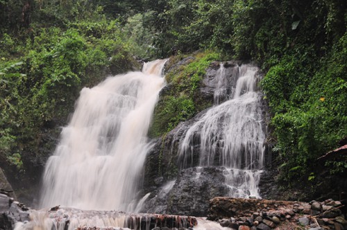 Curug Bandung karawang, 1. Curug Cigentis, 2. Curug Bandung, 3. Curug Cikarapyak, 4. Curug Cipanundaan, 5. Curug Cikoleangkak