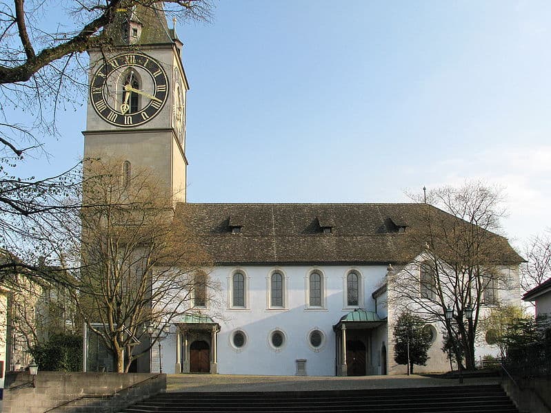 Gereja Santo Petrus, 1. Abraj Al Bait, 2. Central do Brasil, 3. Duquesne Brewery Clock, 4. Grozny-City Towers Façade Clocks, 5. Allen-Bradley Clock Tower, 6. Moscow State University, 7. Gereja Santo Petrus, Zürich, 8. Oslo City Hall, 9. Metropolitan Life Insurance Company Tower, 10. Philadelphia City Hall