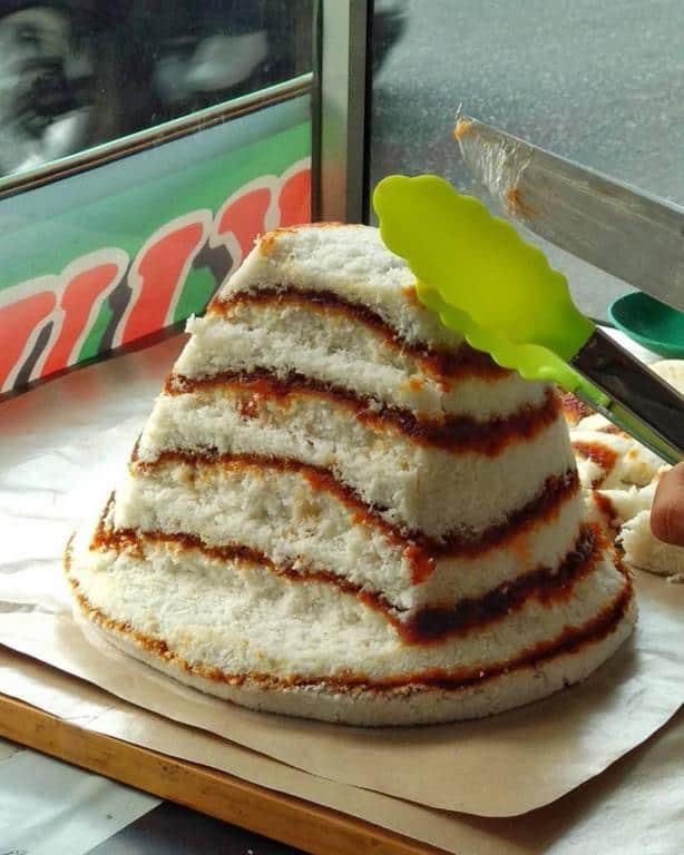 Kue Dongkal, 1. Bandeng Rorod, 2. Gabus Pucung, 3. Dodol Betawi, 4. Kue Rangi, 5. Kue Telur Gabus, 6. Kue Akar Kelapa, 7. Kue Biji Ketapang, 8. Kue Kembang Goyang, 9. Kue Dongkal