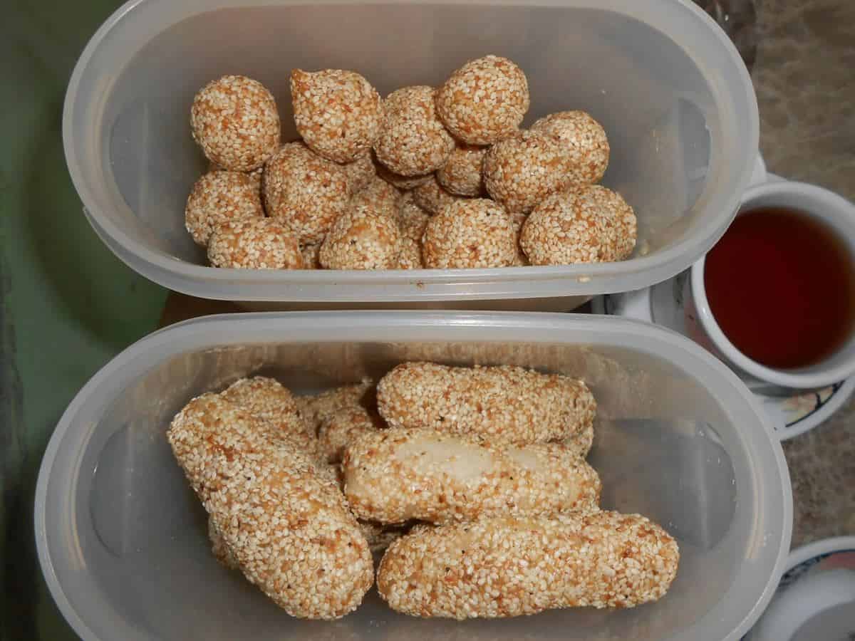 Kue Manco, 1. Pecel, 2. Soto Kutilang, 3. Nasi Jotos, 4. Pentol Corah, 5. Bluder Cokro, 6. Lontong Tahu Telur, 7. Kue Manco, 8. Wedang Cemue, 10. Madumongso
